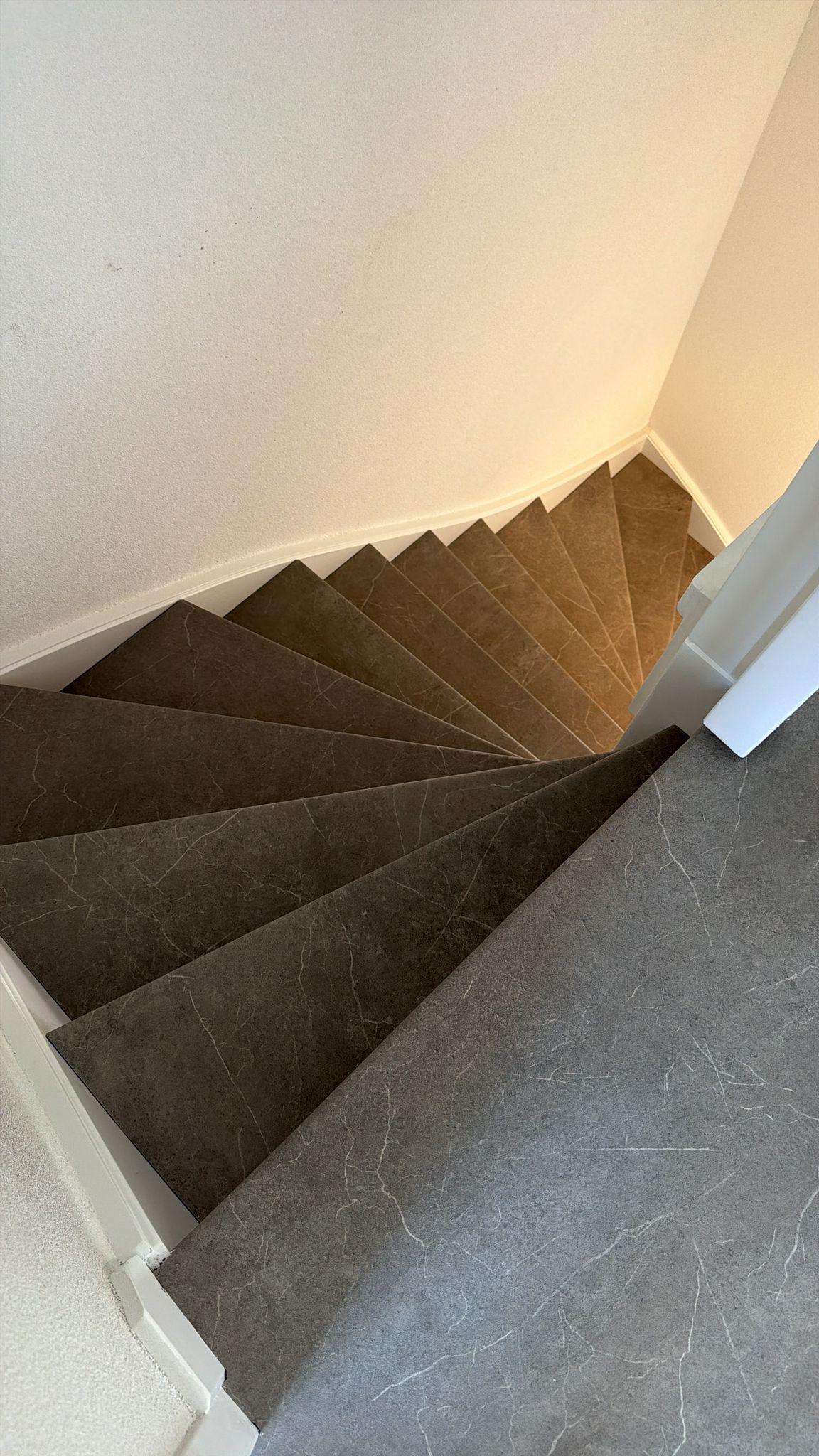 Traprenovatie met houtlook PVC